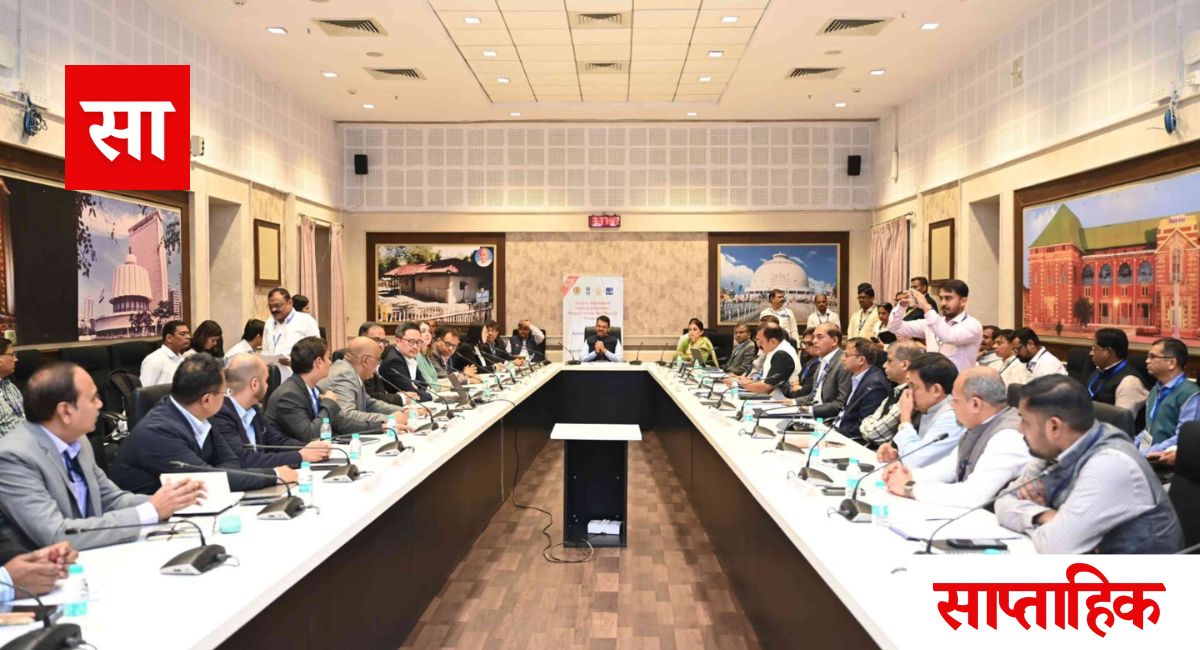 मुख्यमंत्री देवेंद्र फडणवीस यांनी नागपूरच्या विधानभवनात आशियाई विकास बँक संबंधित प्रकल्पांवर बैठक घेतली, ग्रामीण विकास व आरोग्य यावर विशेष भर दिला.