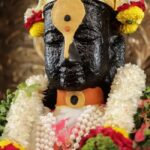 पंढरपूर ते अक्कलकोट किती किलोमीटर आहे, प्रवासासाठी कोणते मार्ग सोयीचे आहेत, बस-कार-रेल्वेने जाण्यास किती वेळ लागतो याची संपूर्ण माहिती मराठीत वाचा.